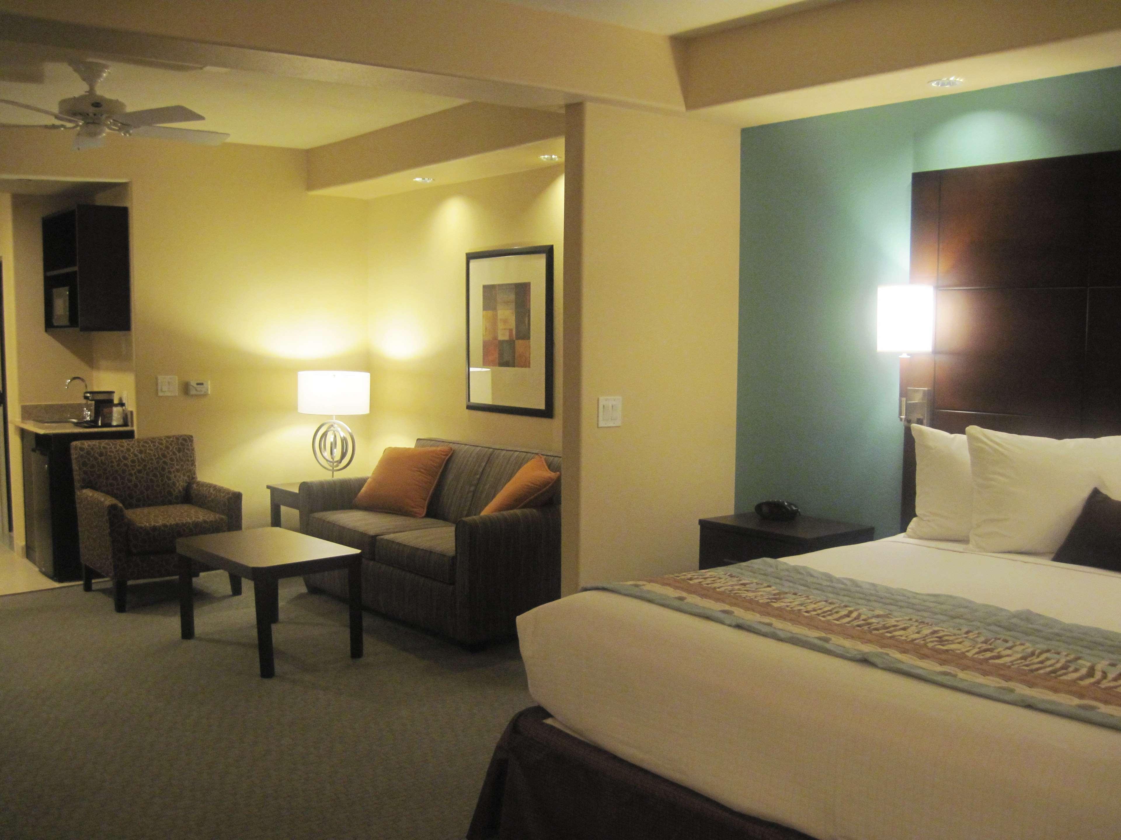 Best Western Plus Midland Suites Pokój zdjęcie