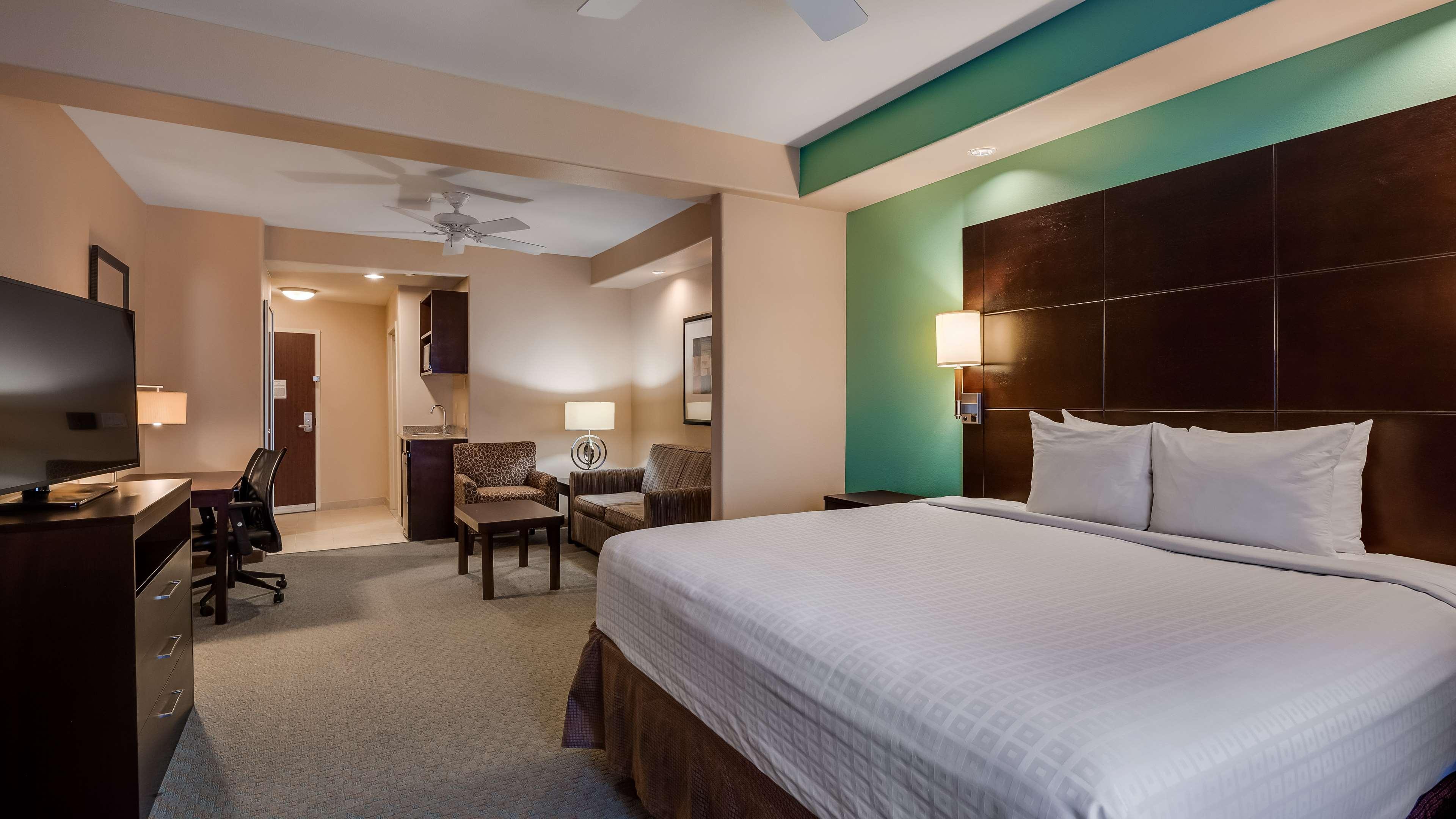 Best Western Plus Midland Suites Zewnętrze zdjęcie