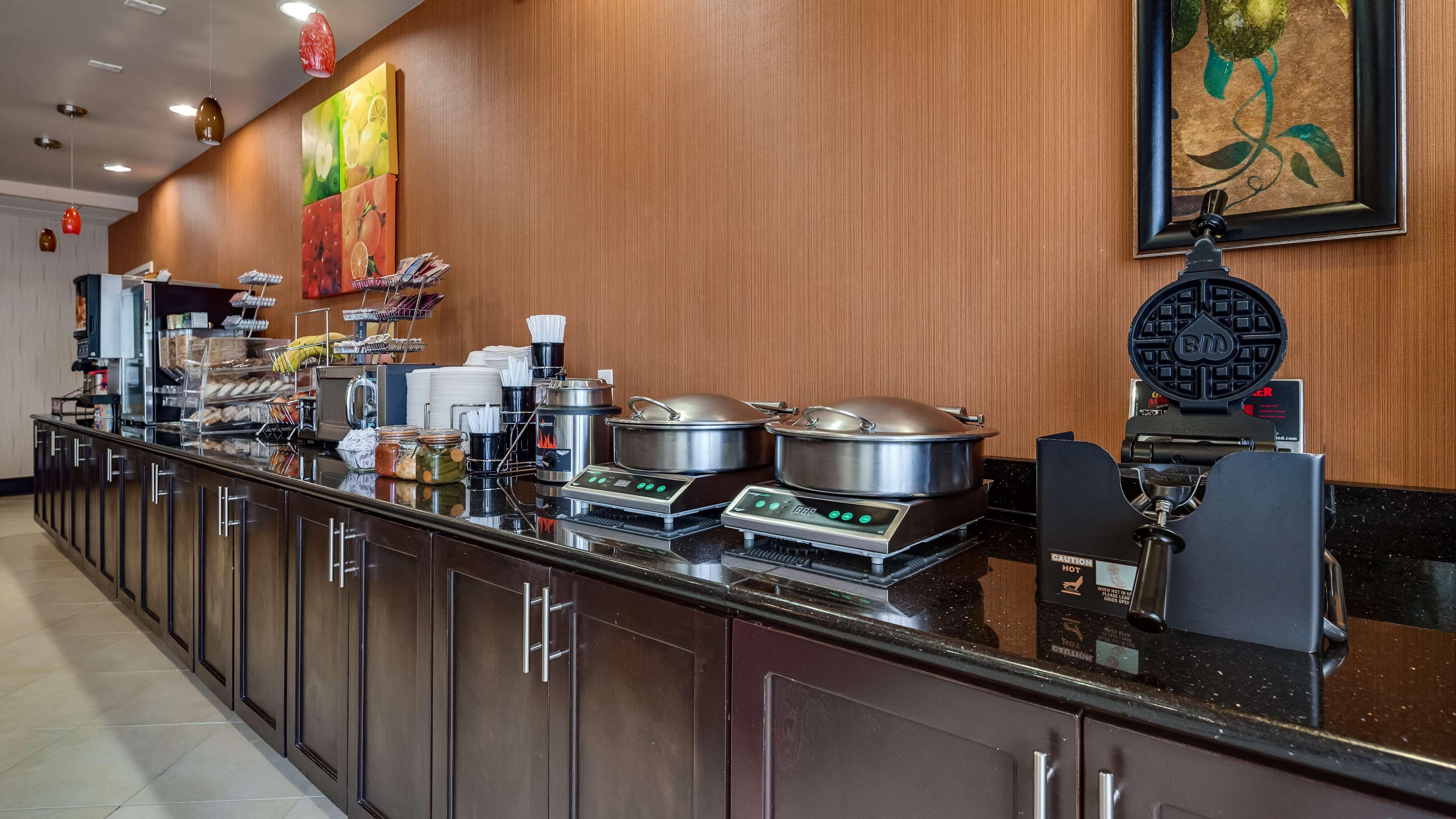 Best Western Plus Midland Suites Zewnętrze zdjęcie
